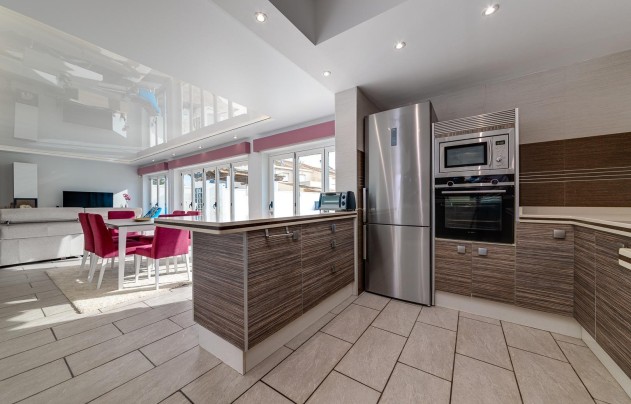 Resale - Villa - San Javier