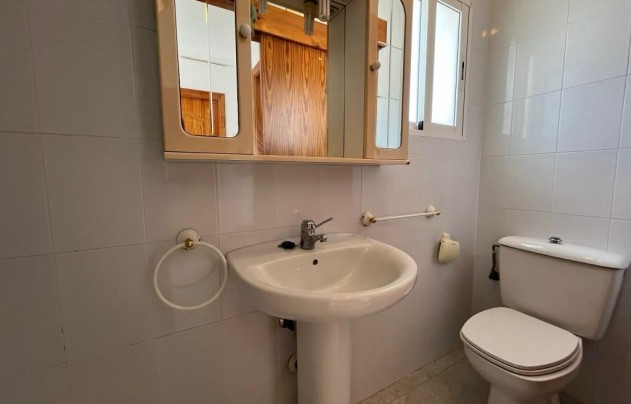 Resale - Villa - Los Alcazares