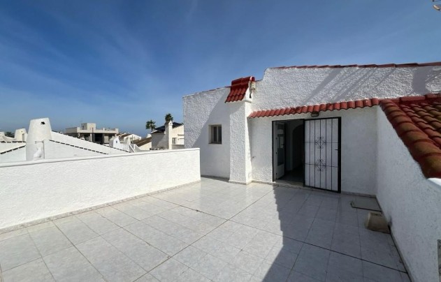 Resale - Villa - Los Alcazares