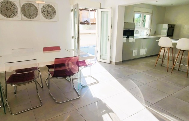 Revente - Villa - Torrevieja - Los Balcones