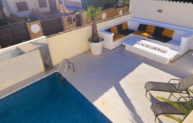 Revente - Villa - Torrevieja - Los Balcones