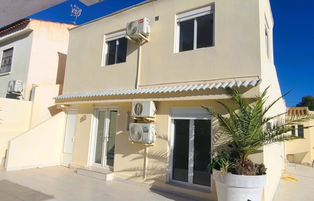 Revente - Villa - Torrevieja - Los Balcones