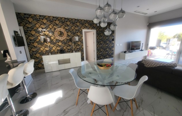 Revente - Villa - Villamartín