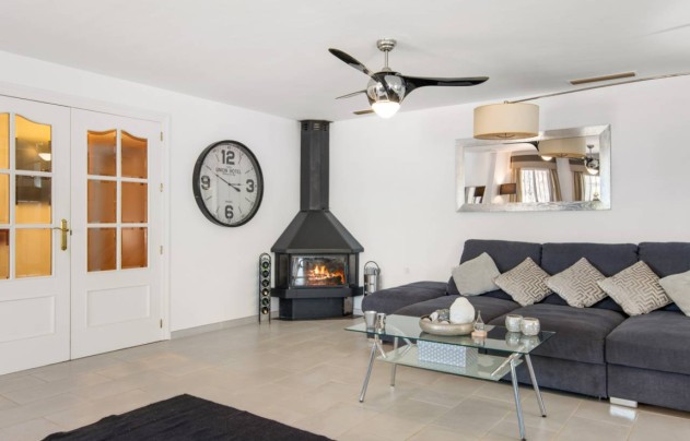 Resale - Villa - Catral