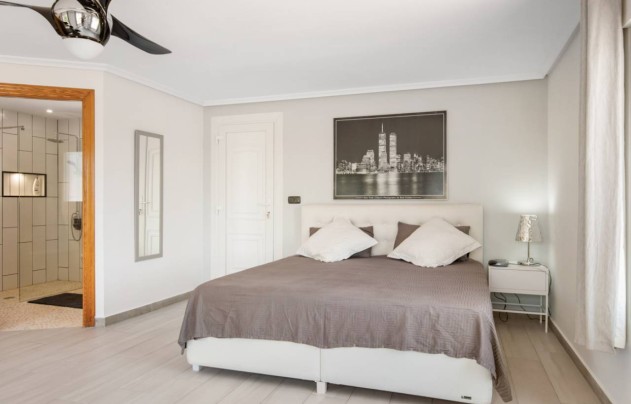 Resale - Villa - Catral