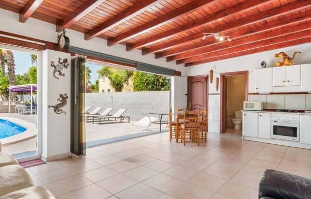 Resale - Villa - Catral