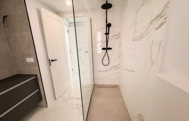 Herverkoop - Villa - El Campello - Coveta fuma