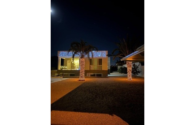 Resale - Villa - Orihuela