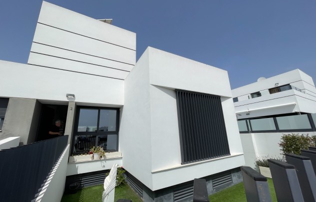 Resale - House - Dolores - Alicante