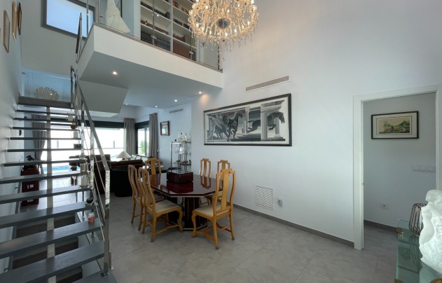 Resale - House - Dolores - Alicante