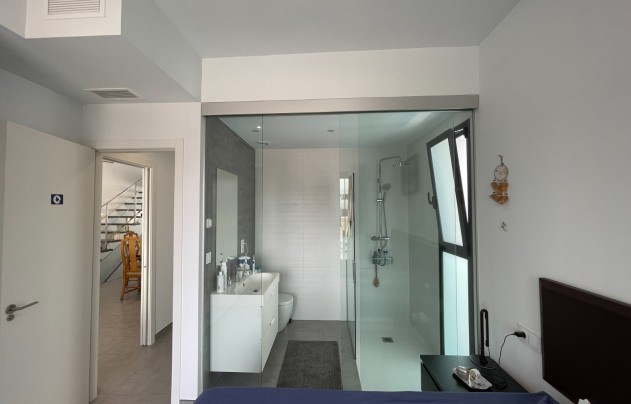 Resale - House - Dolores - Alicante