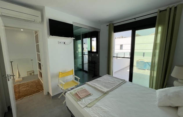 Resale - House - Dolores - Alicante