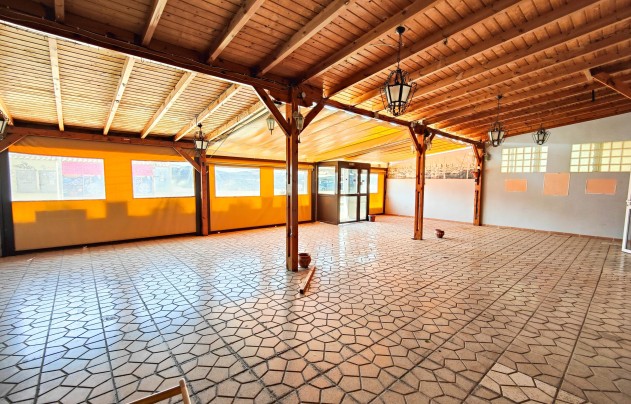 Resale - Commercial - Torrevieja - La Siesta - El Chaparral - San Luis