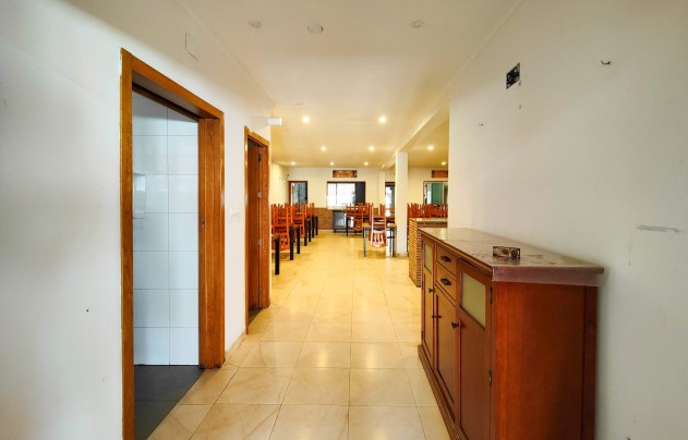 Resale - Commercial - Torrevieja - La Siesta - El Chaparral - San Luis