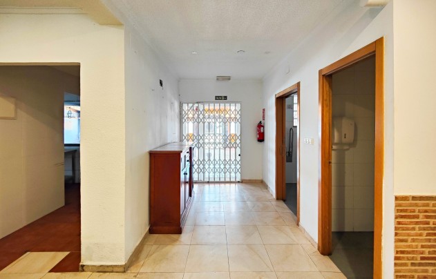Resale - Commercial - Torrevieja - La Siesta - El Chaparral - San Luis