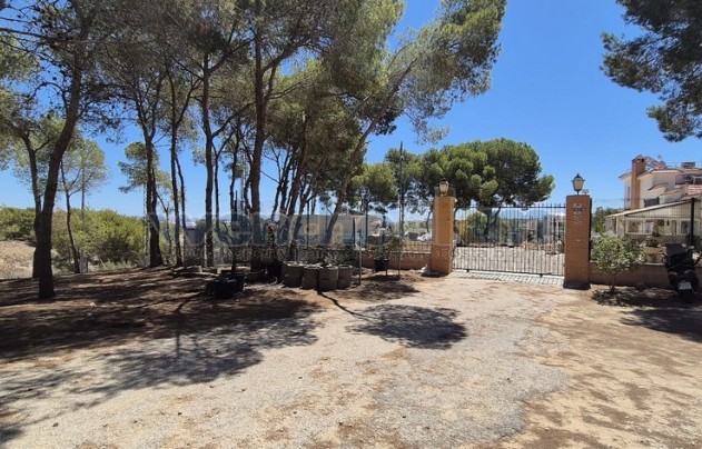 Resale - Villa - Torrevieja - Los Balcones