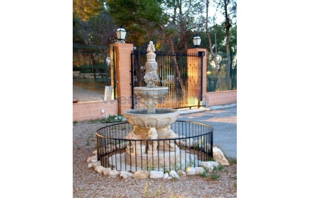 Resale - Villa - Torrevieja - Los Balcones