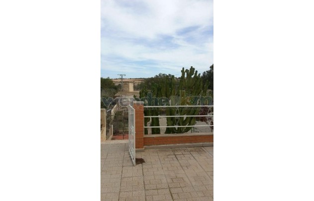 Resale - Villa - Torrevieja - Los Balcones