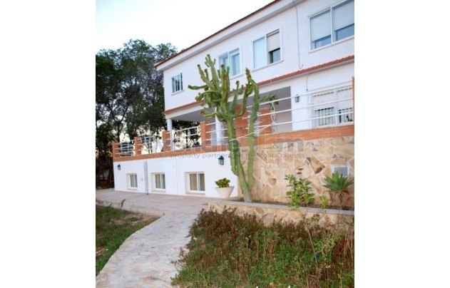 Resale - Villa - Torrevieja - Los Balcones