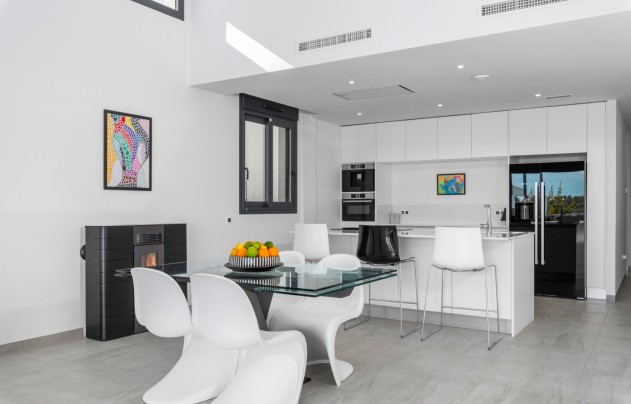 Resale - Villa - San Miguel de Salinas - Mirador De San Miguel