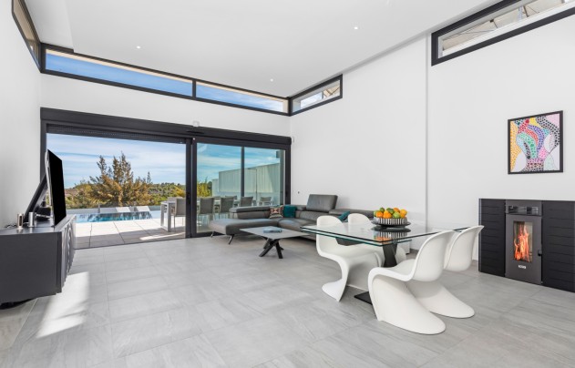 Resale - Villa - San Miguel de Salinas - Mirador De San Miguel