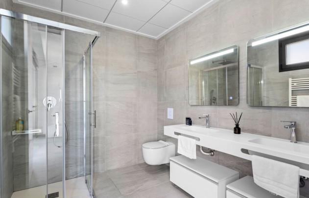 Resale - Villa - San Miguel de Salinas - Mirador De San Miguel