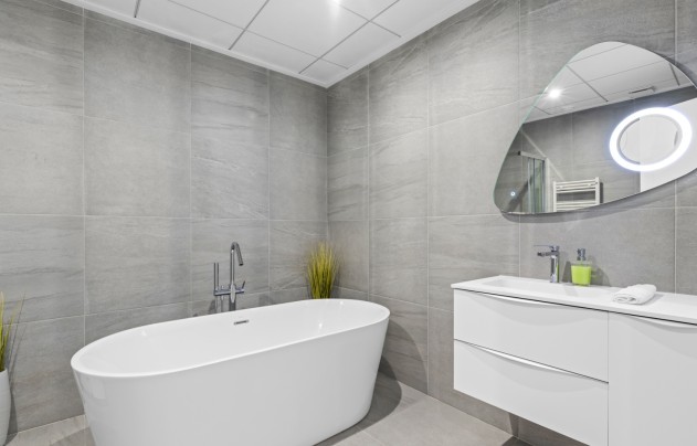 Resale - Villa - San Miguel de Salinas - Mirador De San Miguel