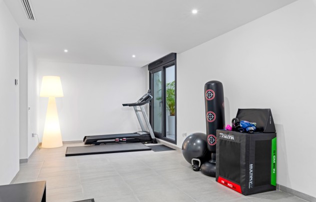 Resale - Villa - San Miguel de Salinas - Mirador De San Miguel