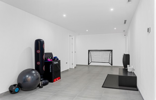 Resale - Villa - San Miguel de Salinas - Mirador De San Miguel