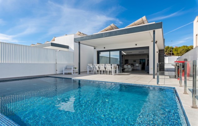 Resale - Villa - San Miguel de Salinas - Mirador De San Miguel