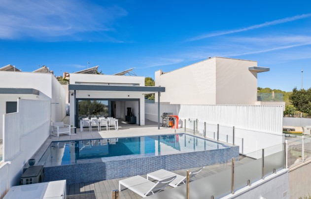 Resale - Villa - San Miguel de Salinas - Mirador De San Miguel