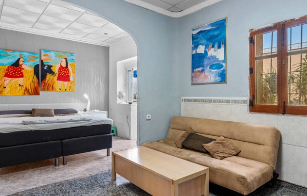 Resale - Villa - Los Montesinos