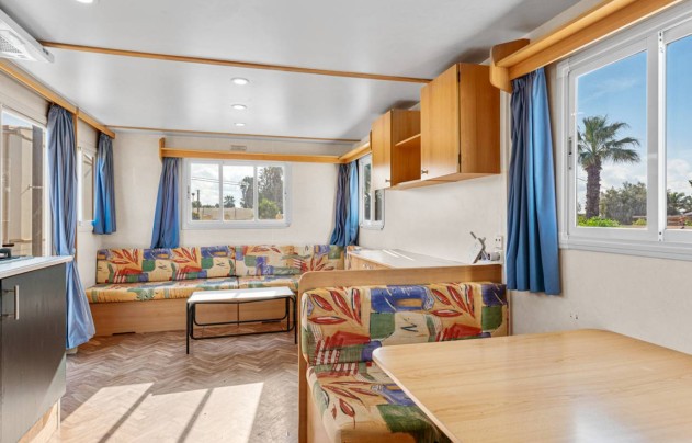 Resale - Villa - Los Montesinos