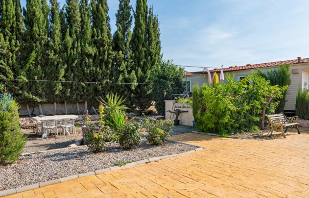 Resale - Villa - Los Montesinos