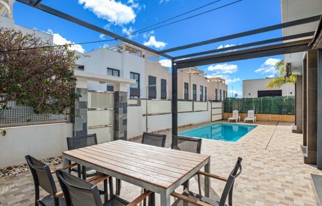 Resale - Villa - Ciudad Quesada