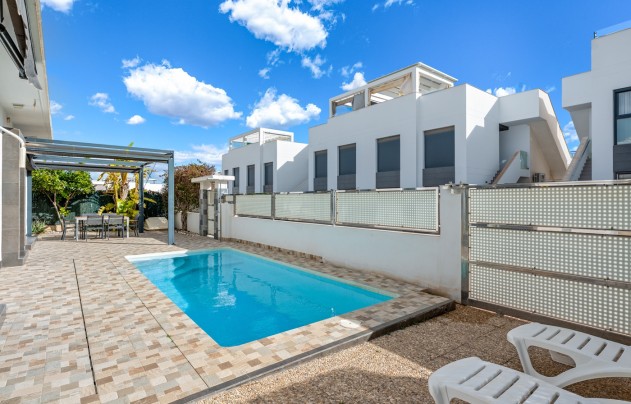 Resale - Villa - Ciudad Quesada