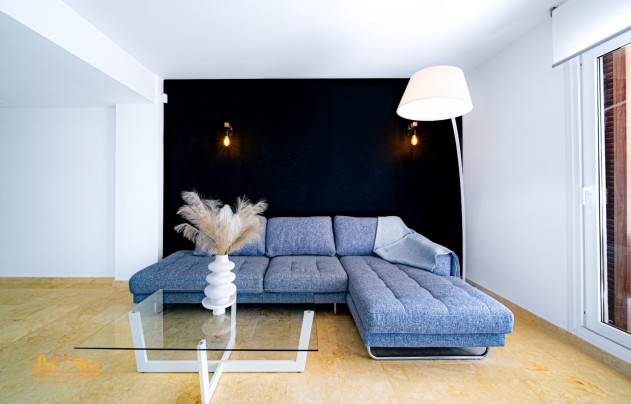 Resale - Apartment - Punta Prima