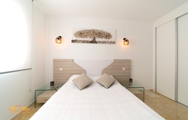 Resale - Apartment - Punta Prima