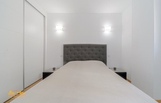 Resale - Apartment - Punta Prima