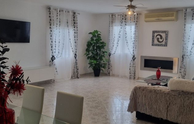 Resale - Villa - Hondón de los Fráiles