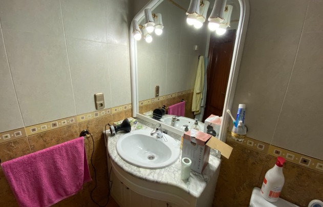 Resale - House - Sax