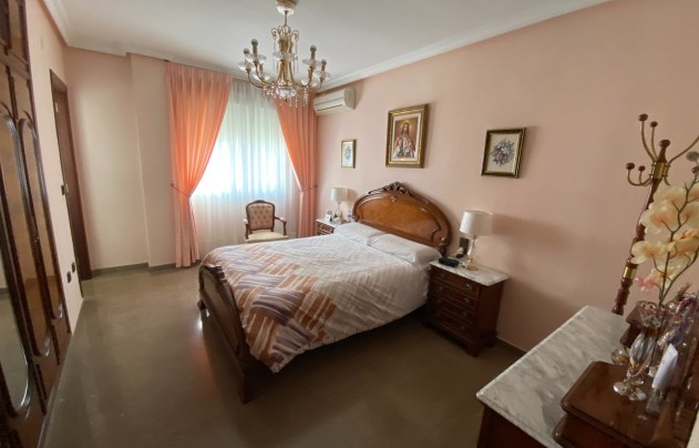 Resale - House - Sax