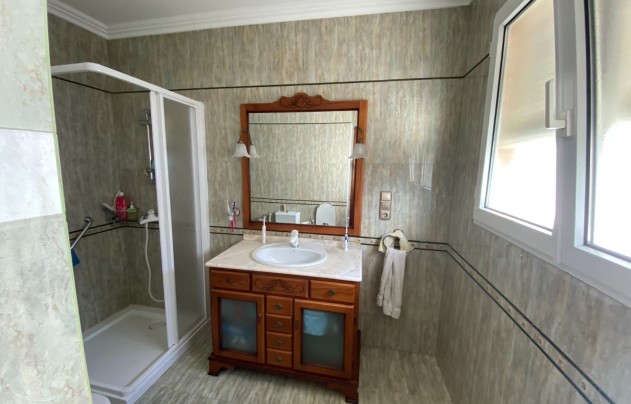 Resale - House - Sax