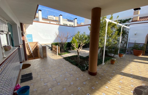 Resale - House - Sax