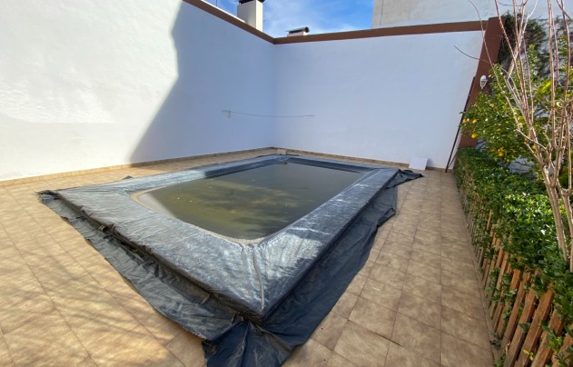 Resale - House - Sax