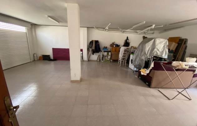 Resale - House - Sax