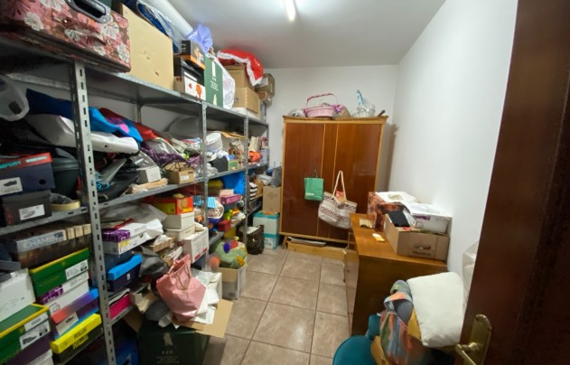 Resale - House - Sax