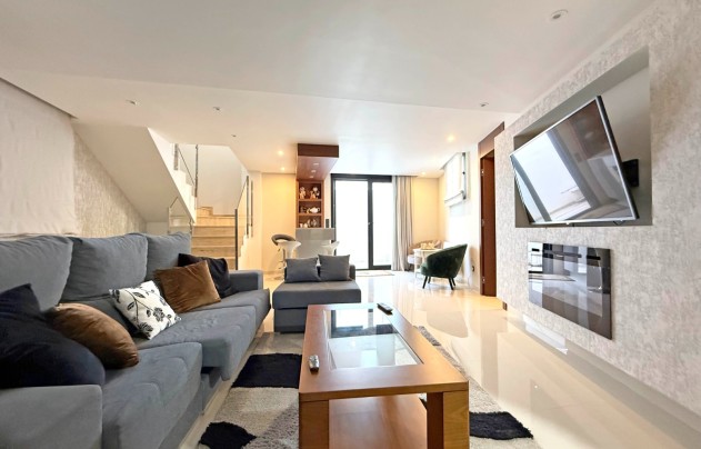 Resale - Villa - Orihuela Costa - Villamartín