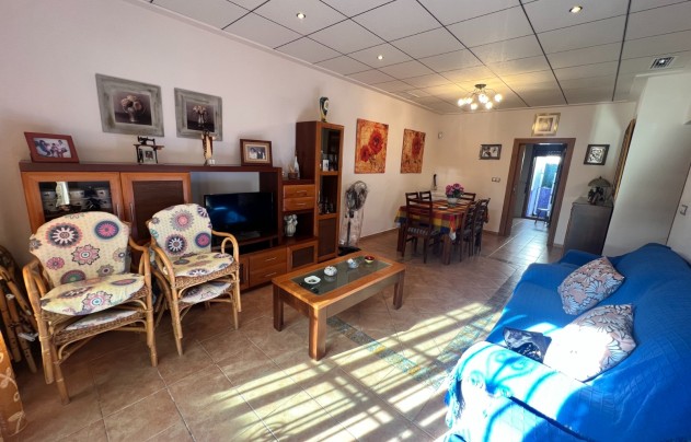 Resale - Villa - Orihuela Costa - Punta Prima