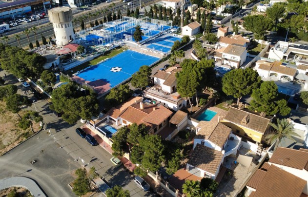 Resale - Villa - Orihuela Costa - Punta Prima